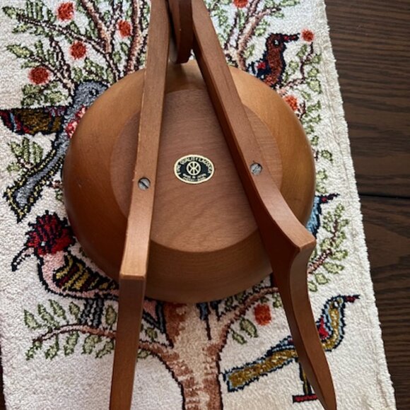 Rare MCM Fine Quality Lacquer Cherry Wood nut bowl wheelbarrow - Picture 5 of 6